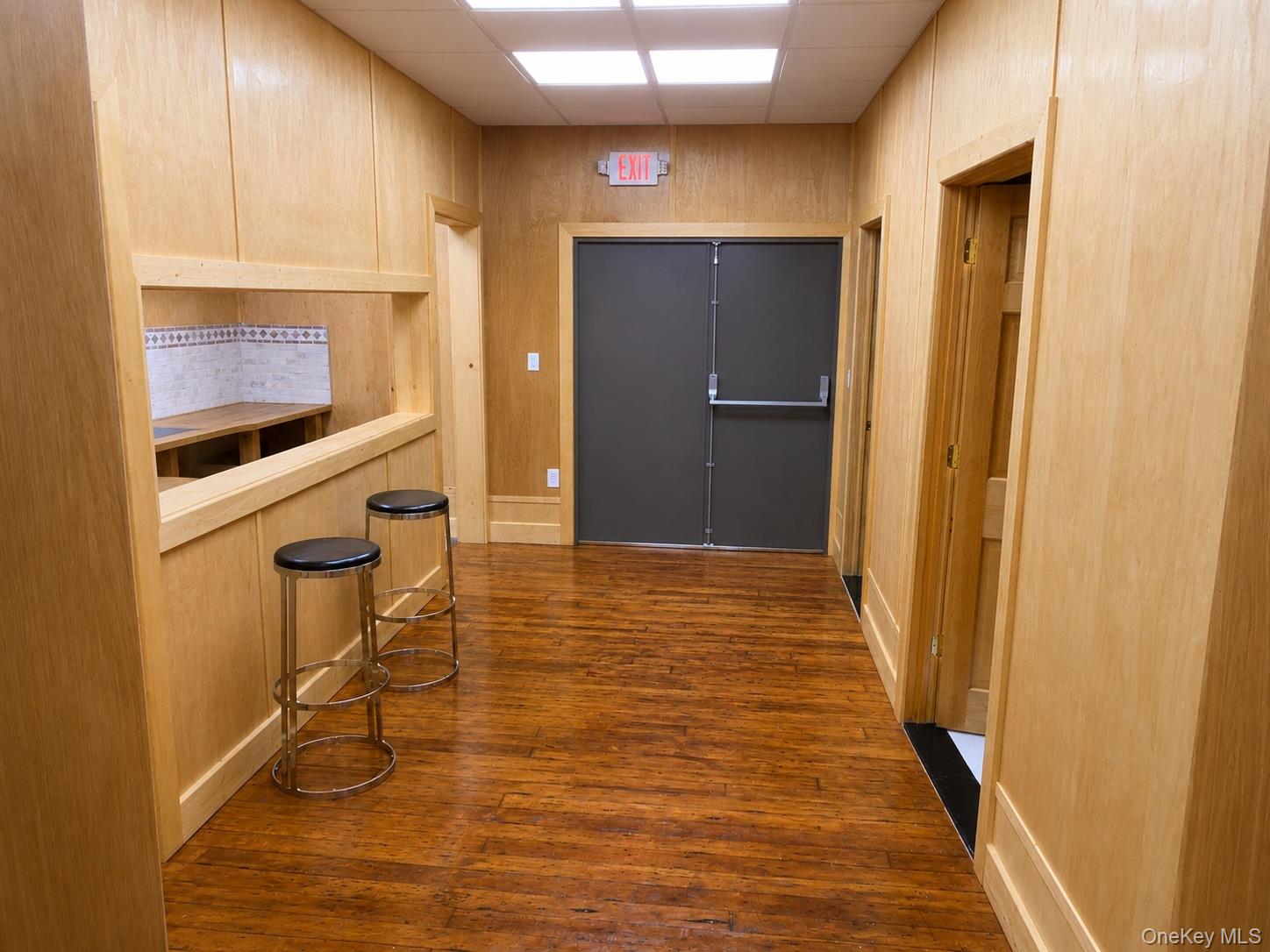 363 E Broadway Property Photo 6