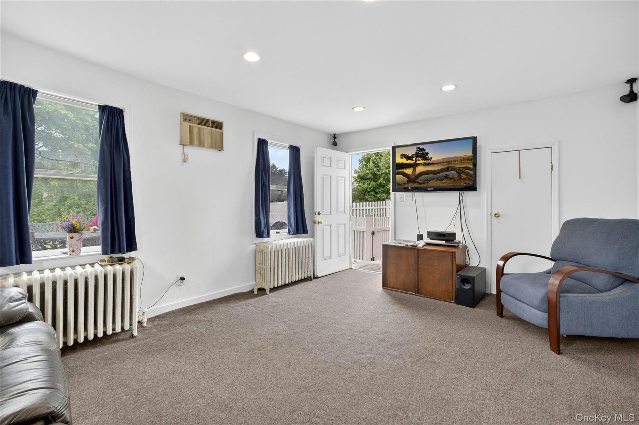 658 Ridge Street Property Photo 21