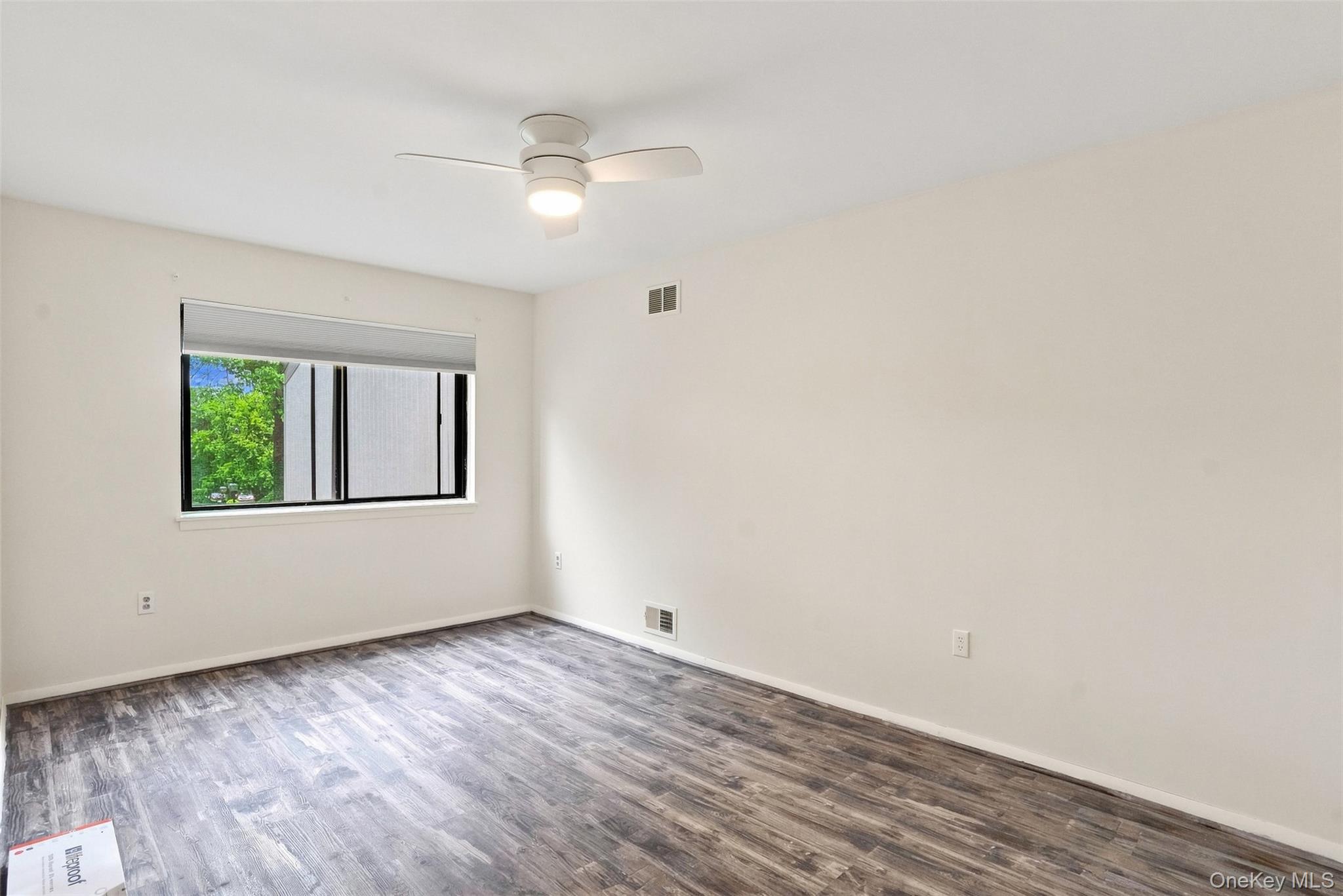 1905 Magnolia Walk Property Photo 25