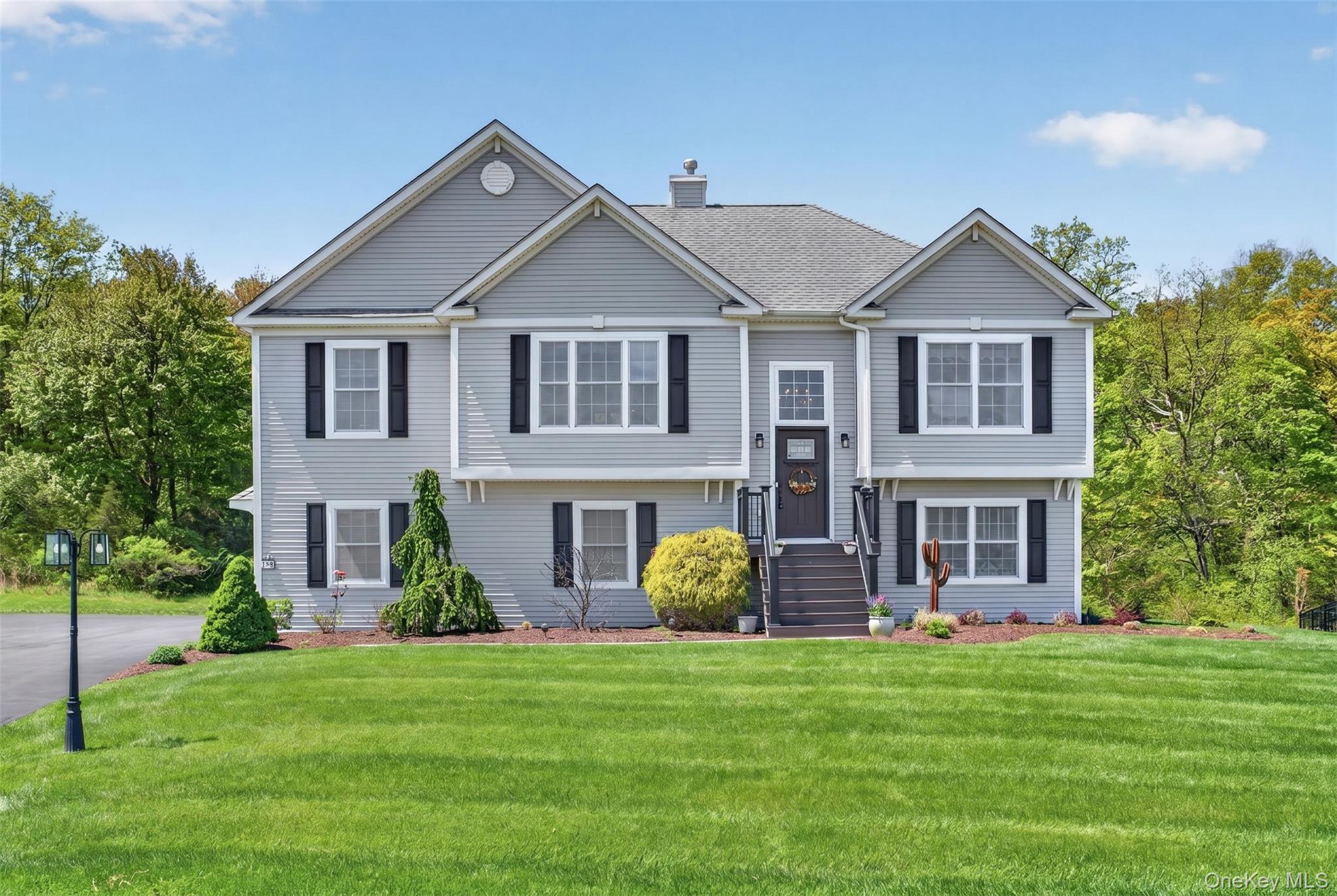 7 Deangelis Drive Property Photo 1