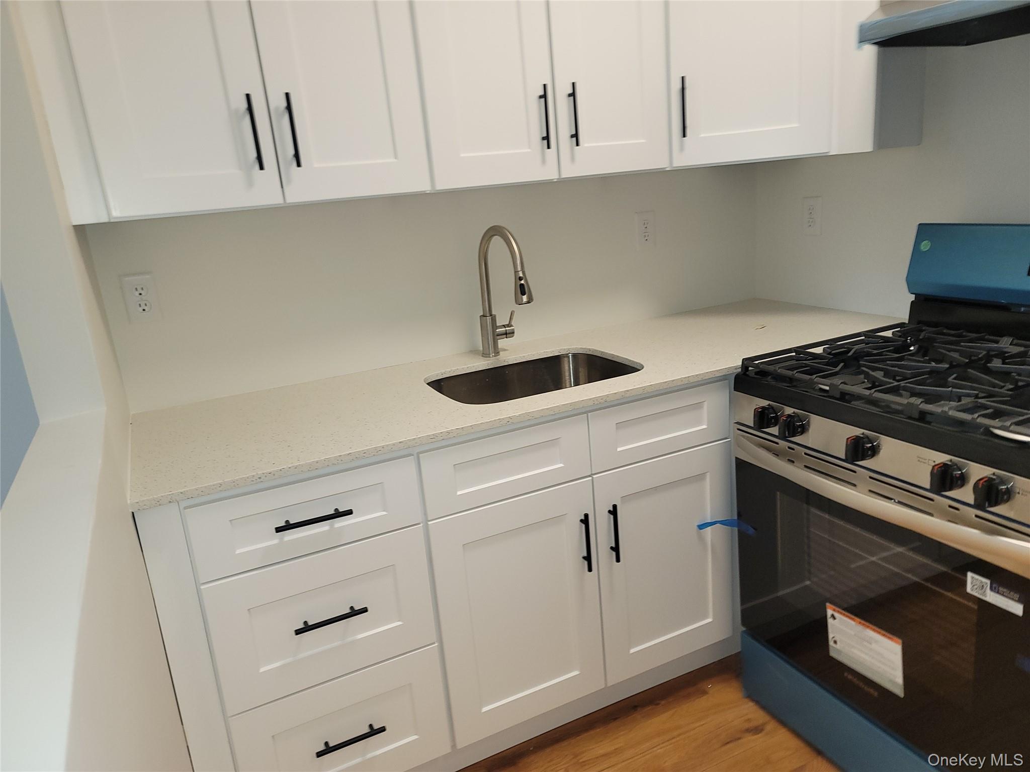 671 Bronx River Road 4n Property Photo 2