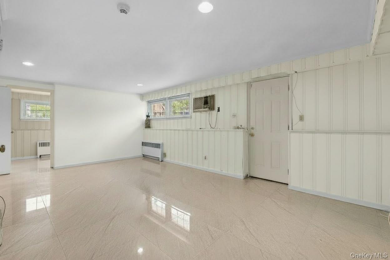 916 Lawrence Court Property Photo 26