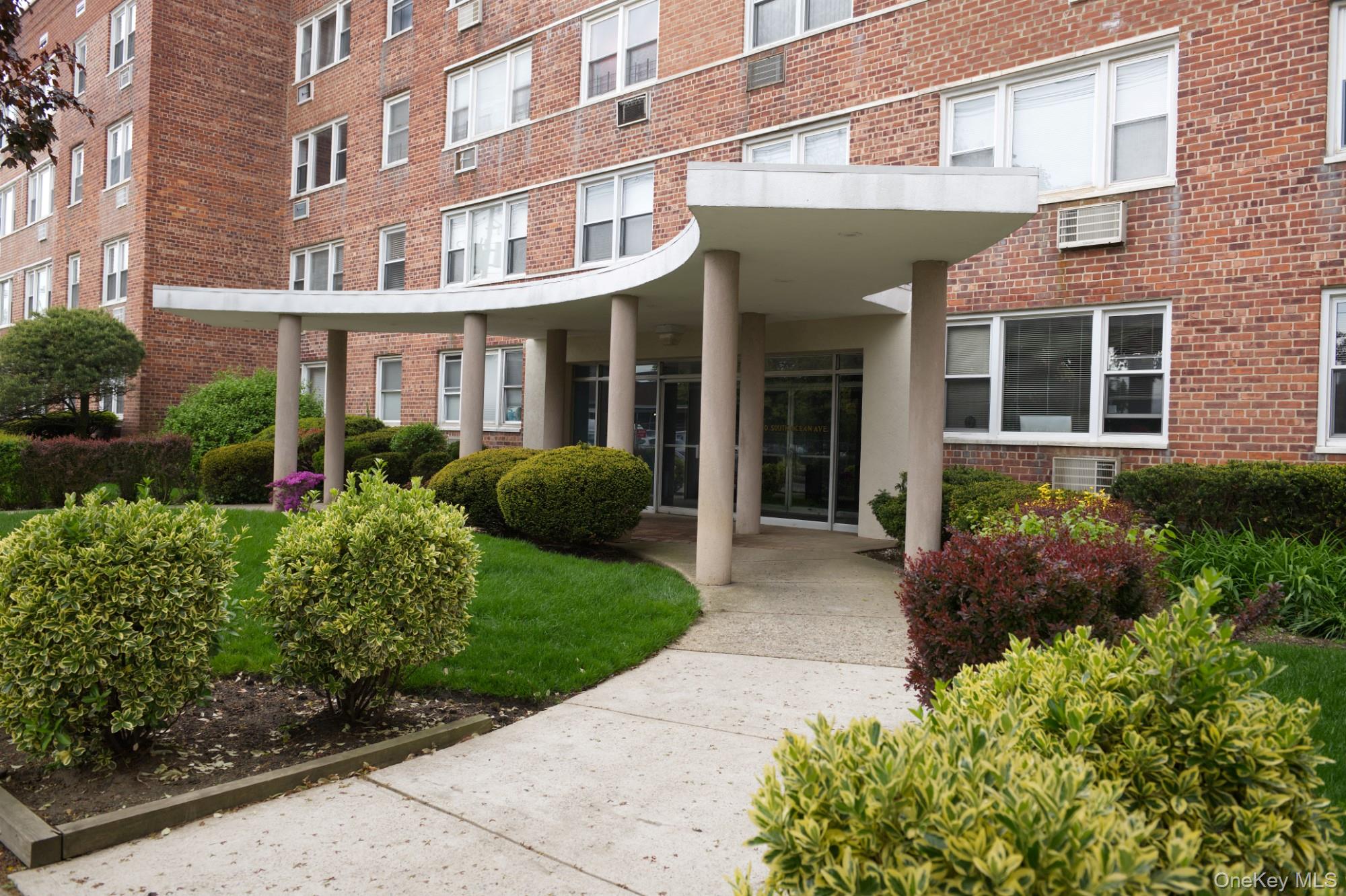 100 S Ocean Avenue 2r Property Photo 2