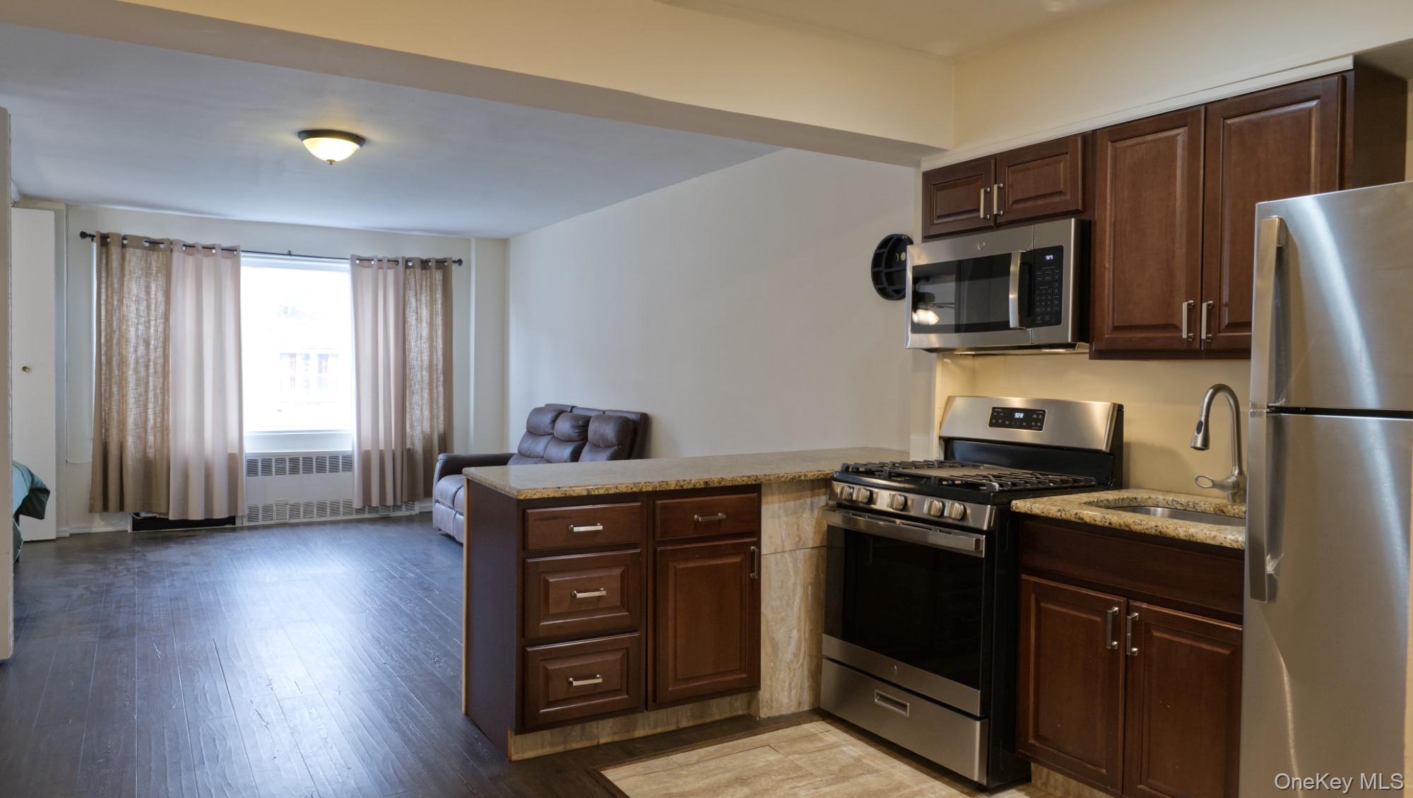 100 S Ocean Avenue 2r Property Photo 7