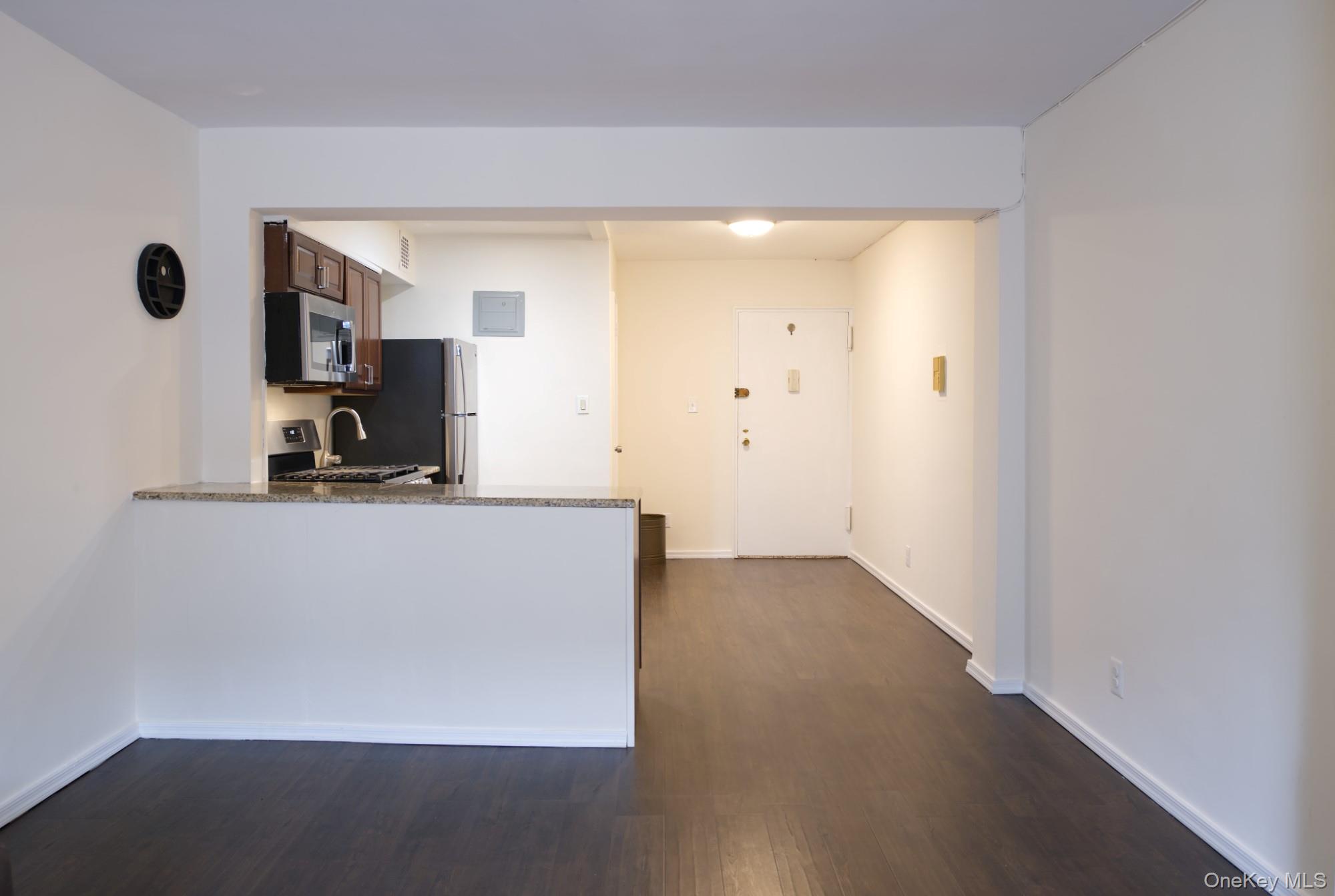 100 S Ocean Avenue 2r Property Photo 9