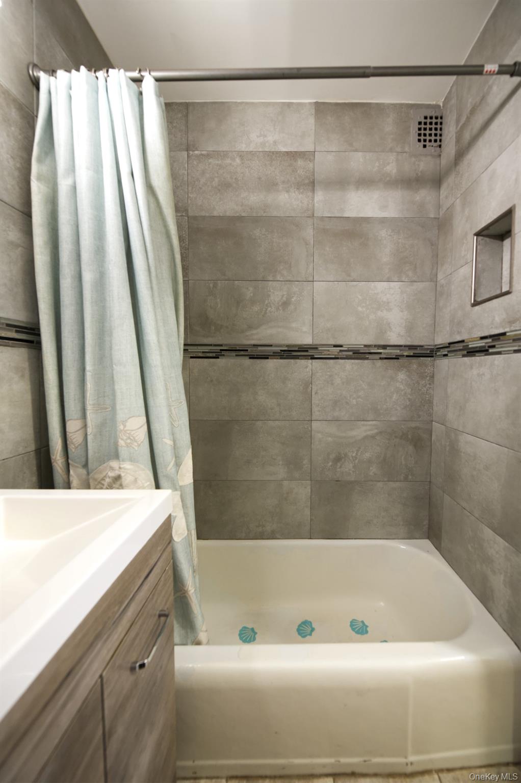 100 S Ocean Avenue 2r Property Photo 15