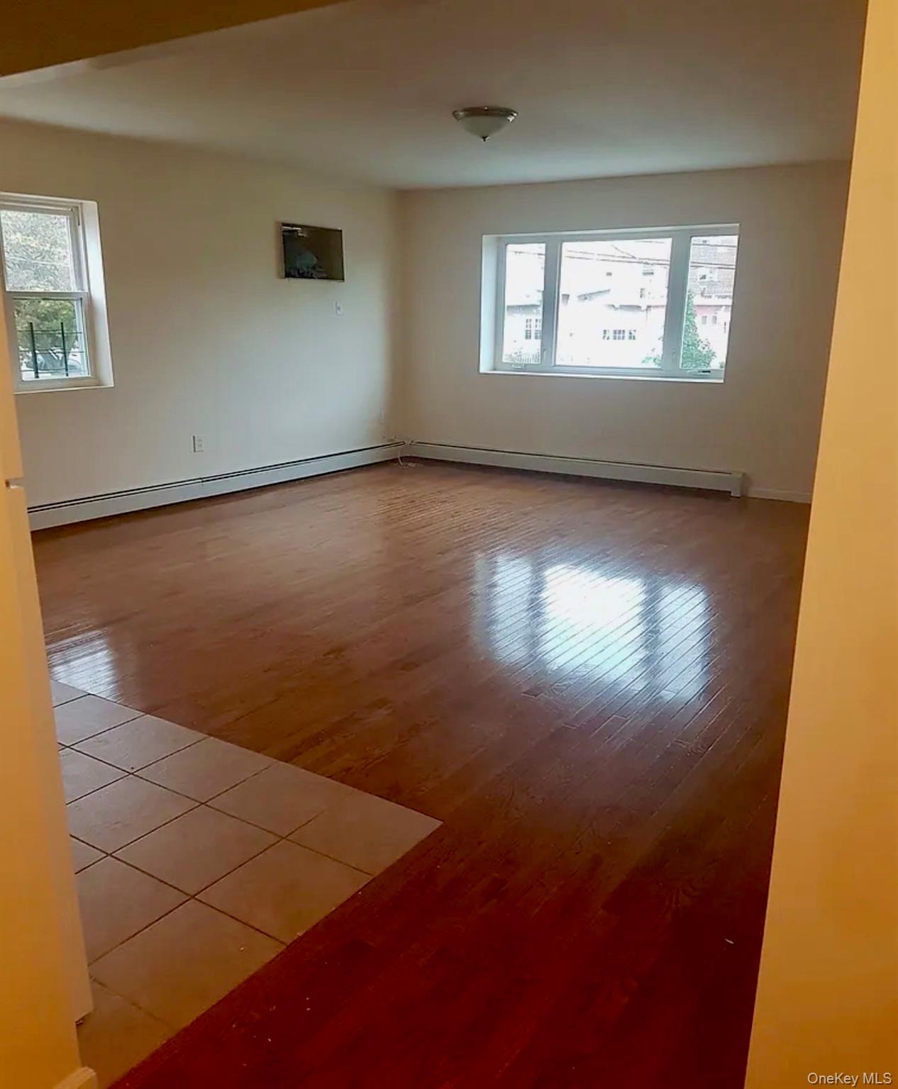 2265 Seward Avenue Property Photo 2