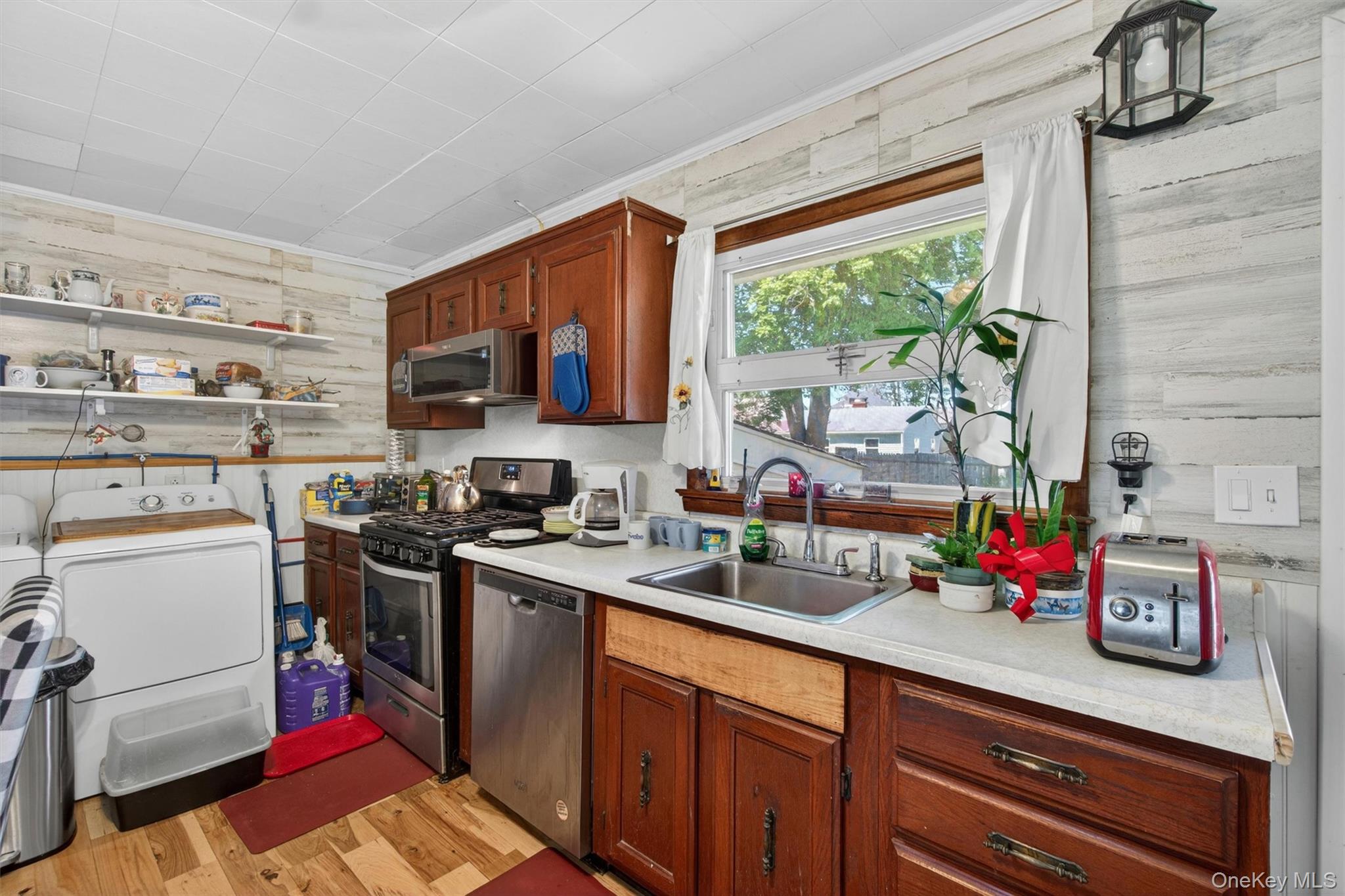 16 Gariss Street Property Photo 9