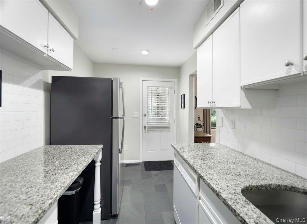 5 Isabel Court Property Photo 9