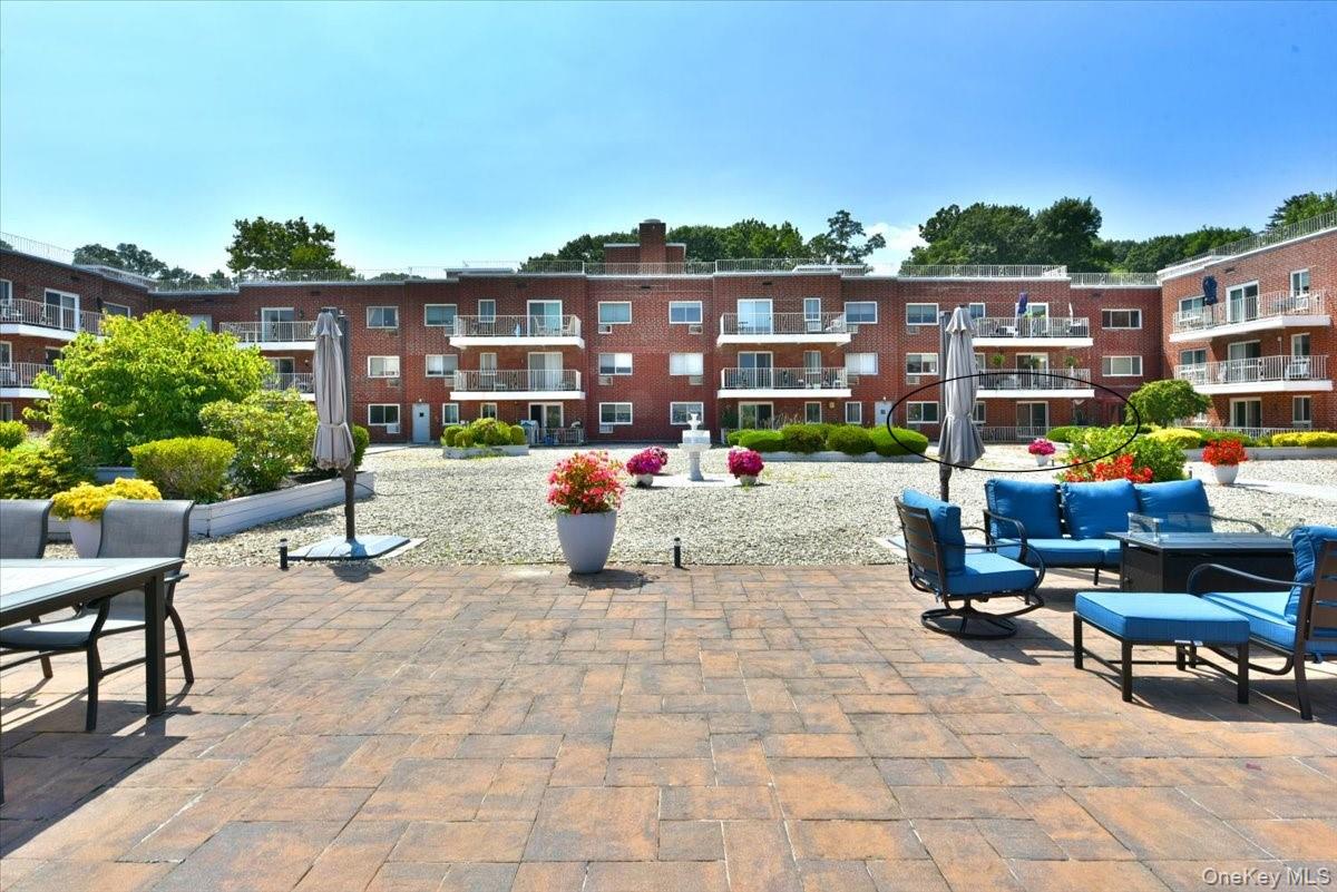320 E Shore Road 2-a Property Photo 14