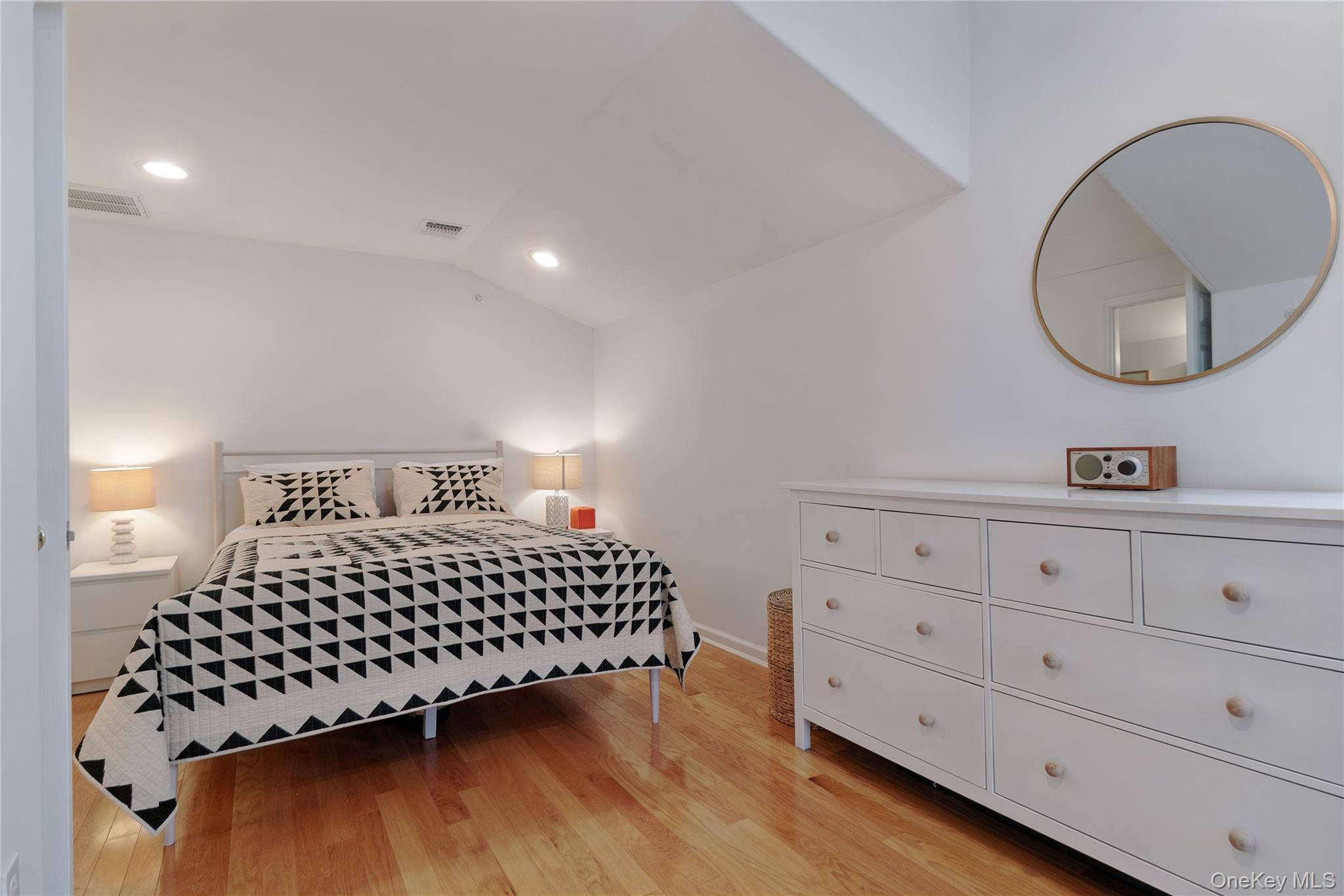 129 Beach 62nd Street Property Photo 19