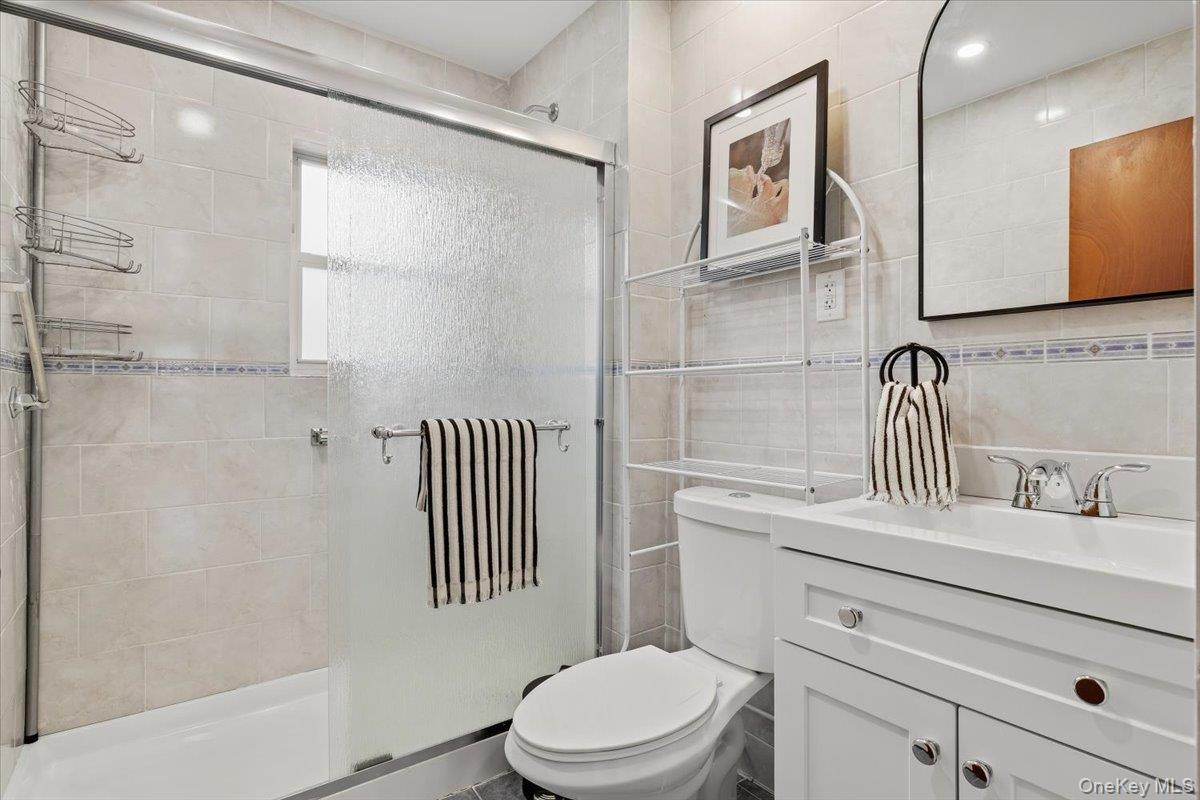 9322 207th Street Property Photo 22