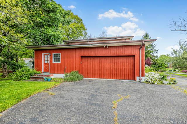 4 Carol Lane Property Photo 6