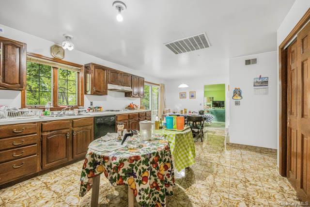 4 Carol Lane Property Photo 18