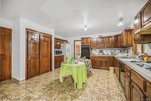 4 Carol Lane Property Photo 22