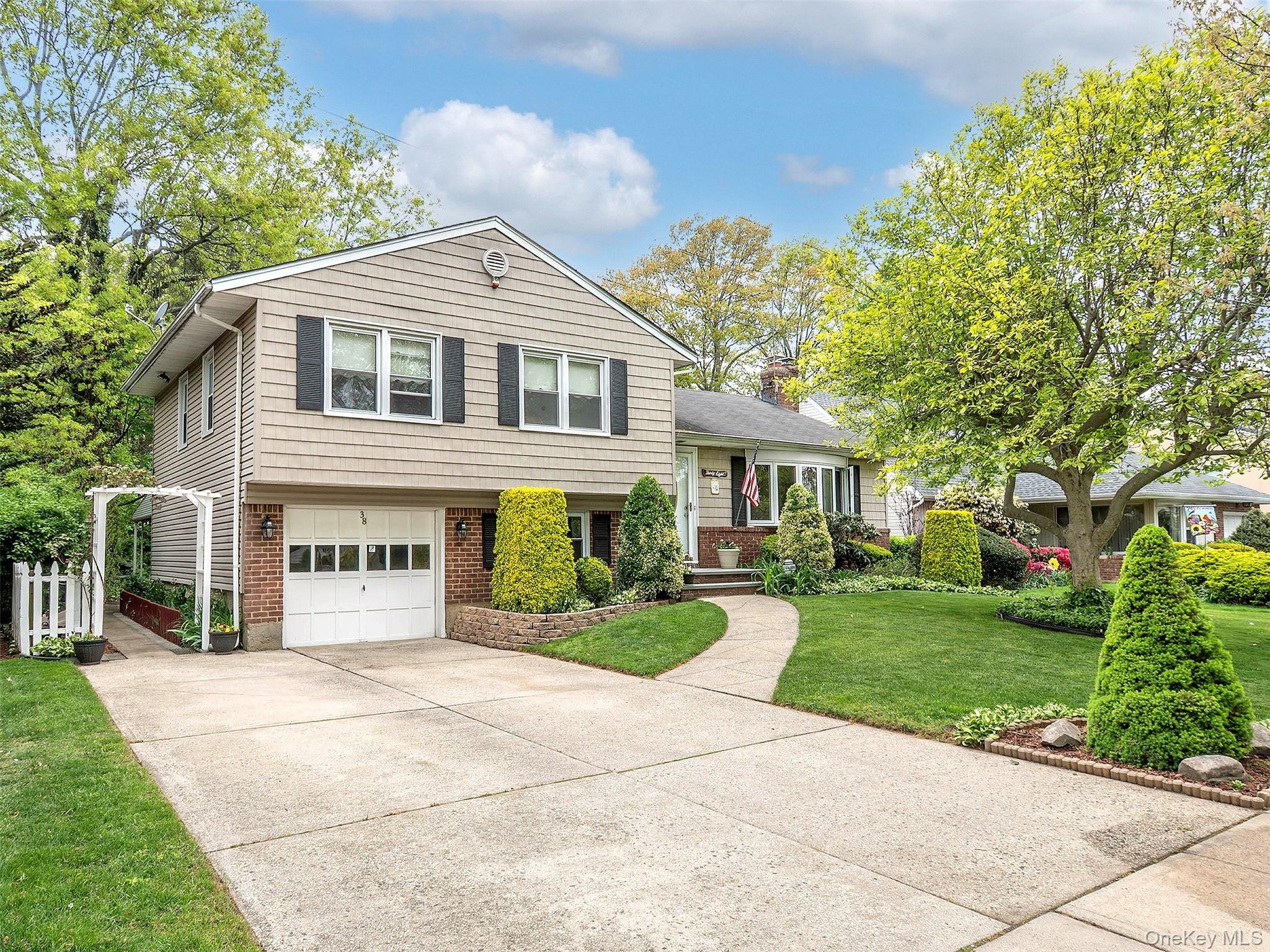 38 Pell Terrace Property Photo 2