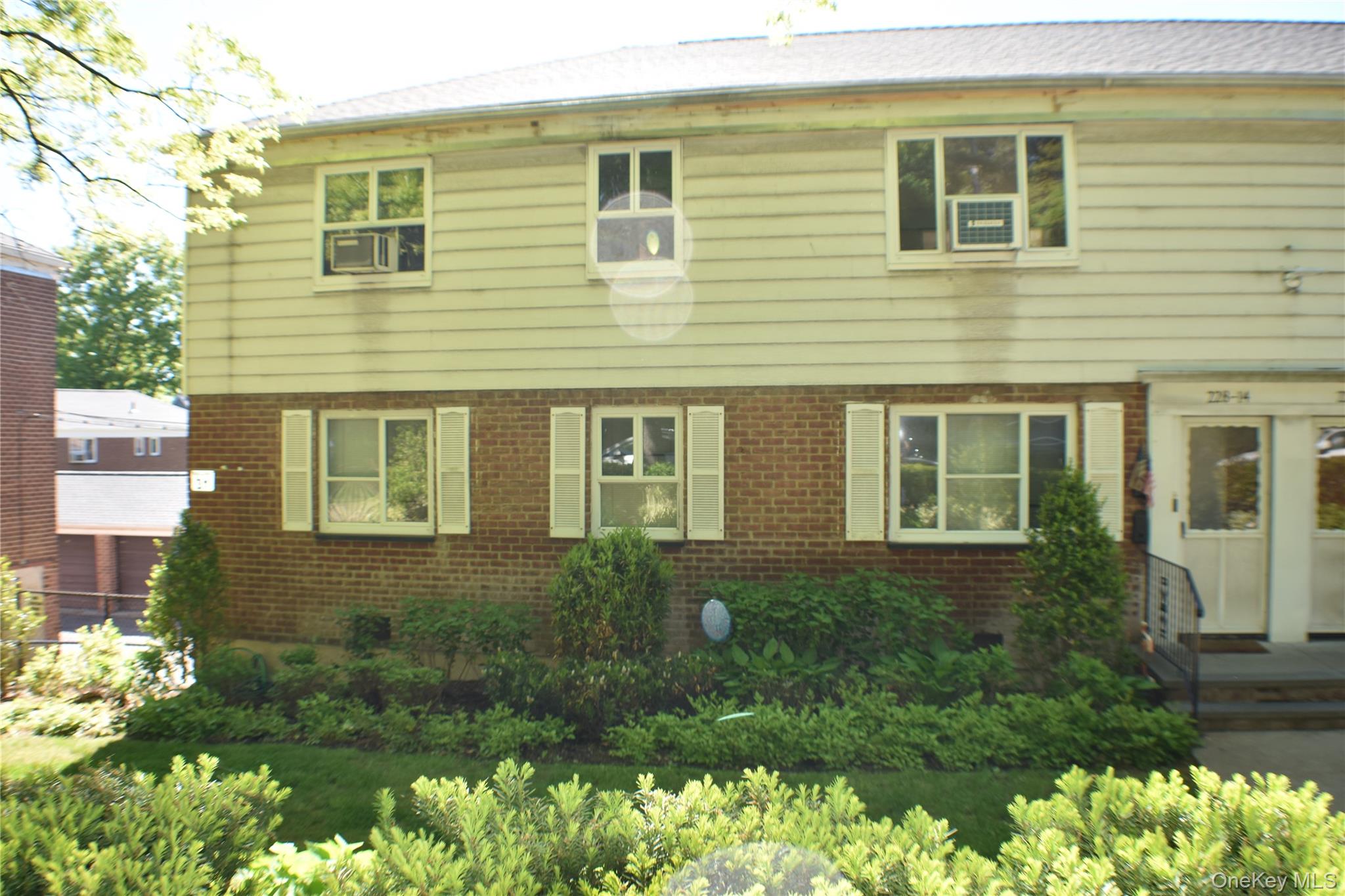 228-14 Stronghurst Avenue 3113, Lower Level Property Photo 28
