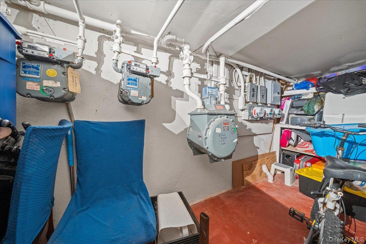 1311 Balcom Avenue Property Photo 26