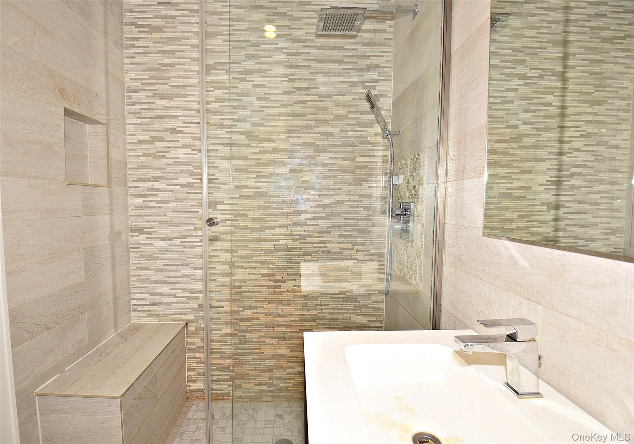 14-06 Michael Place 114 U Property Photo 12