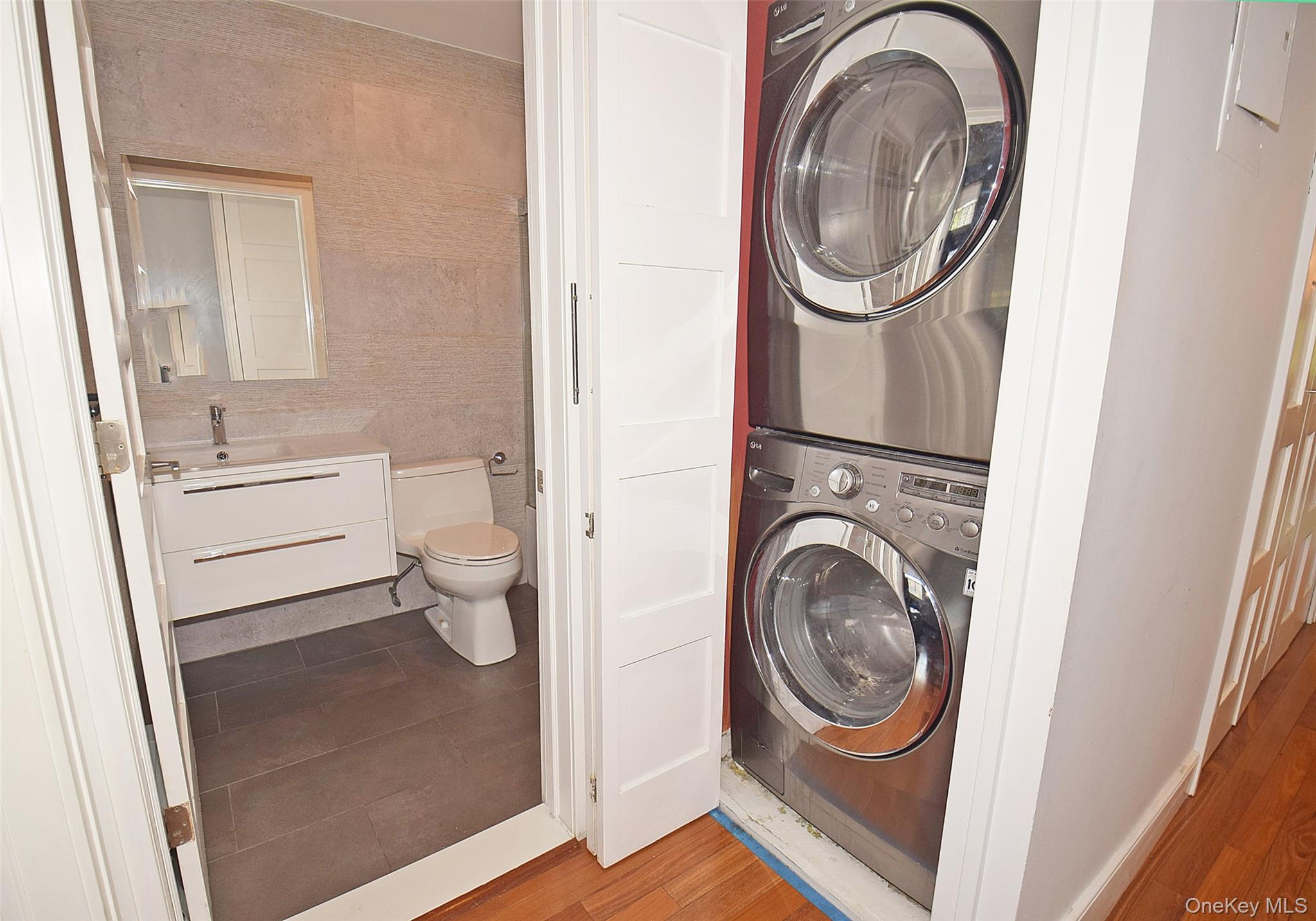 14-06 Michael Place 114 U Property Photo 18