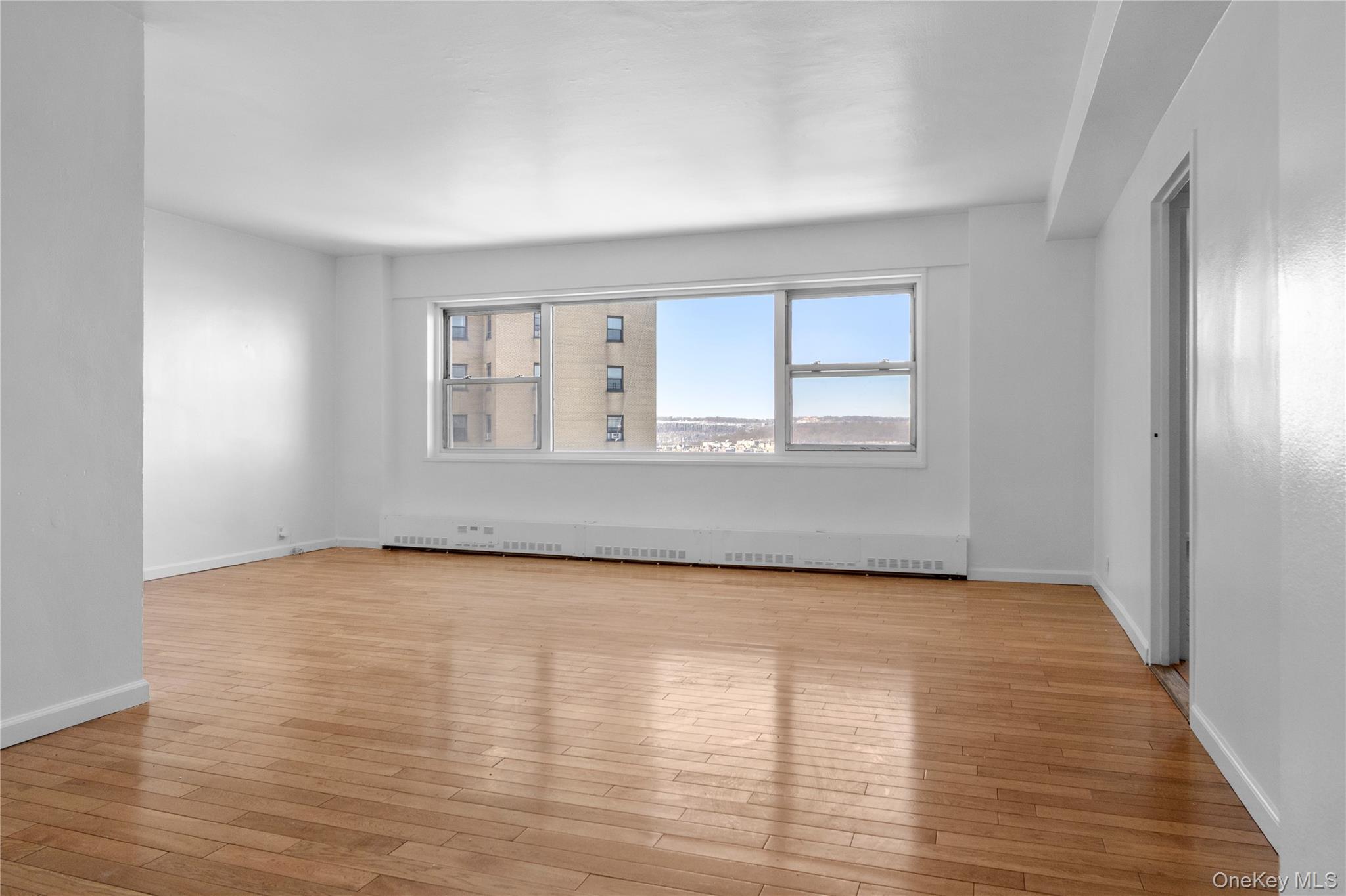 5 Fordham Hill Oval 9A Property Photo 1