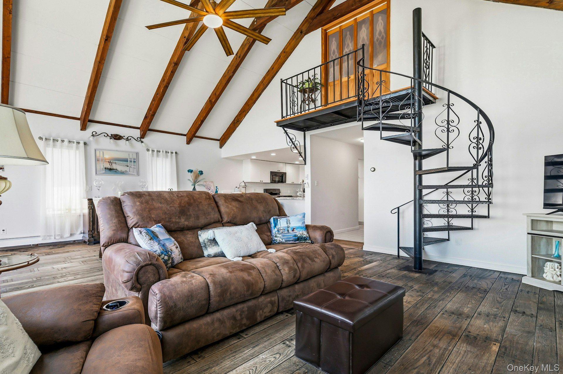 19 Hillside Avenue Property Photo 8