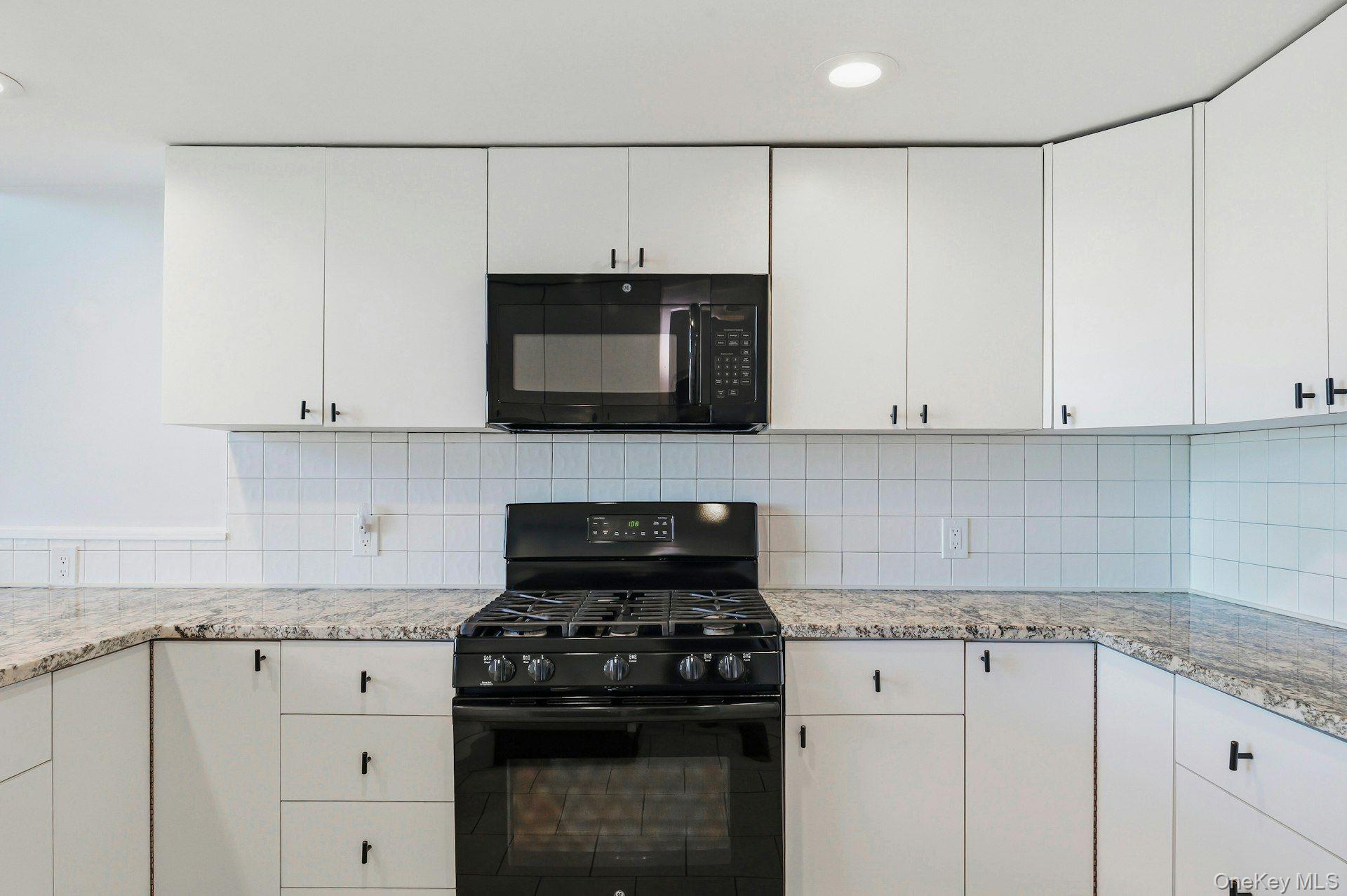 19 Hillside Avenue Property Photo 16