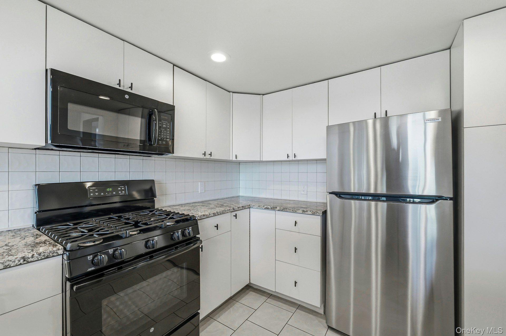 19 Hillside Avenue Property Photo 17