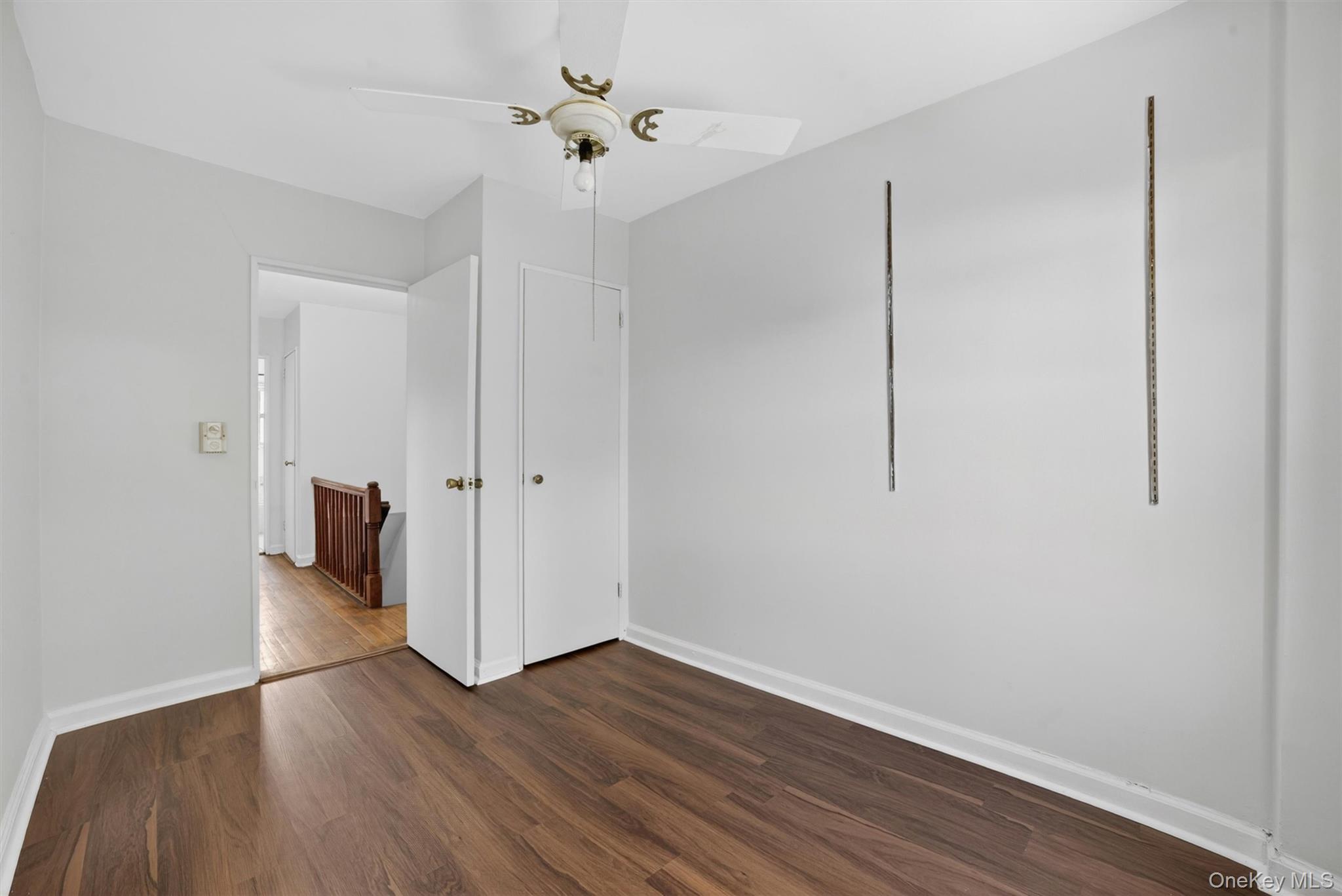 1124 E 213th Street Property Photo 15