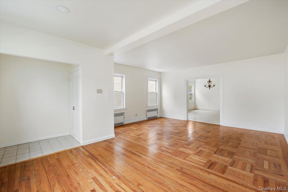 32 Crestmont Avenue Property Photo 5