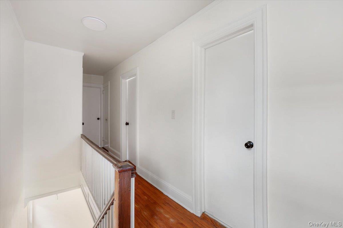 32 Crestmont Avenue Property Photo 15