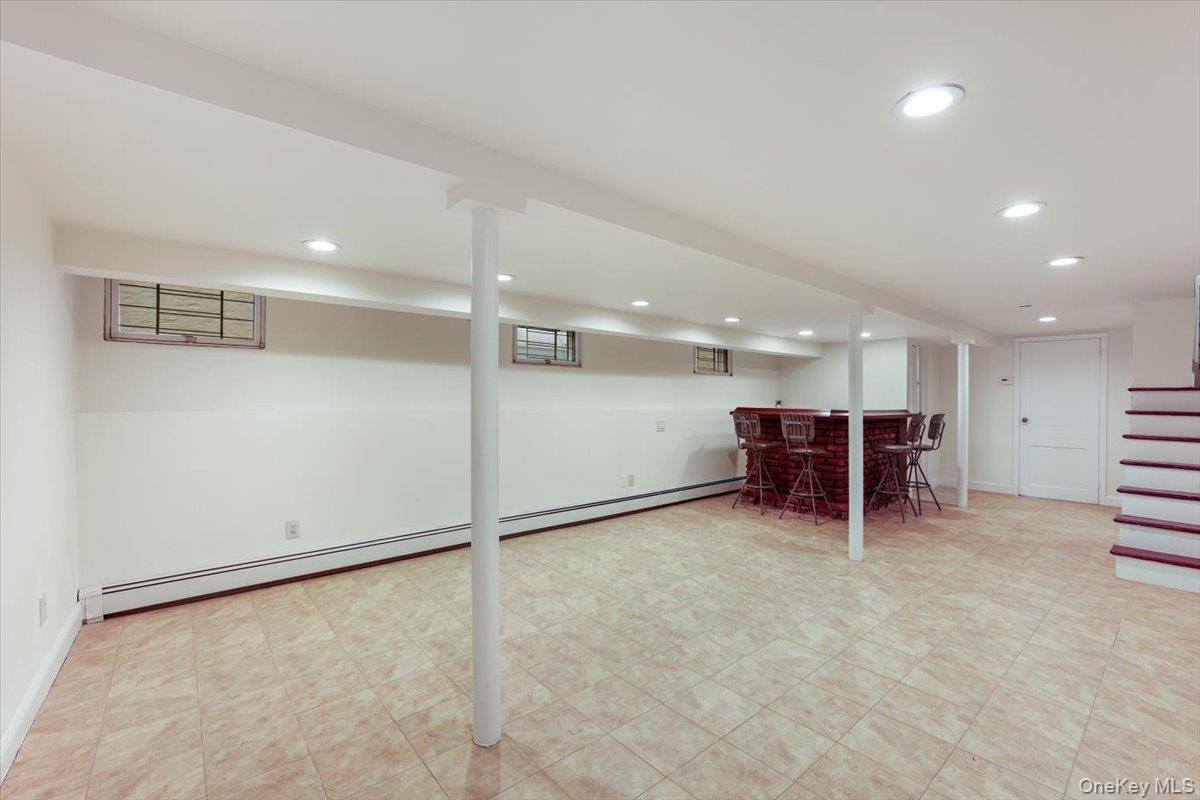 32 Crestmont Avenue Property Photo 27