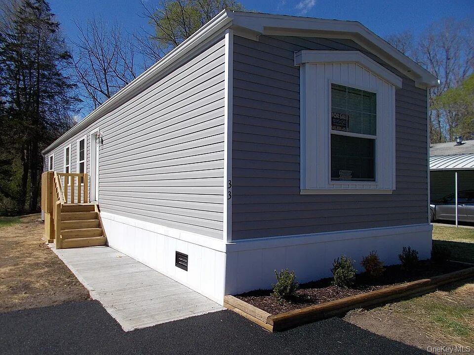 33 Tiger Lily Drive Property Photo 1