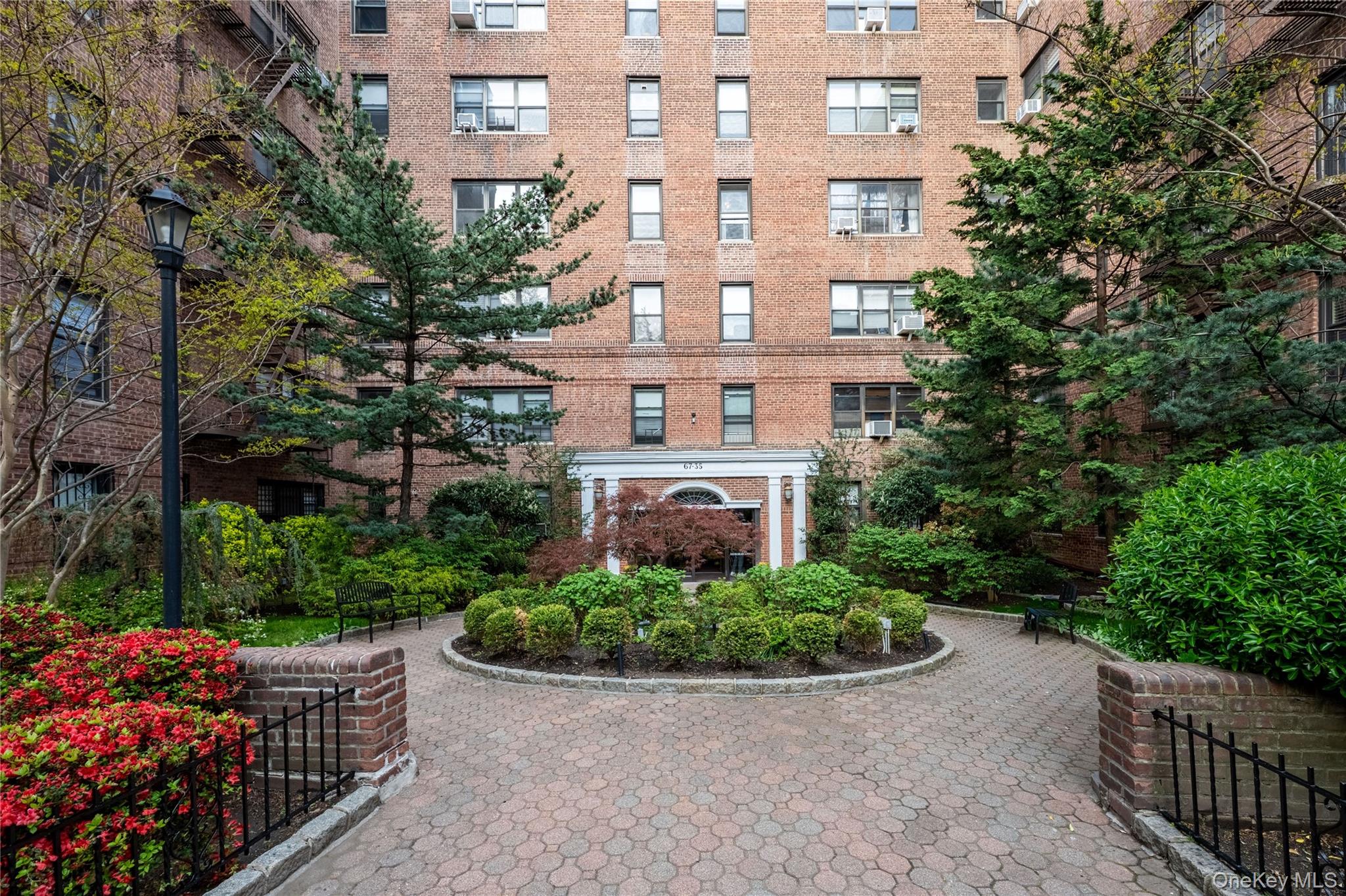 67-35 Yellowstone Boulevard 2b Property Photo 12