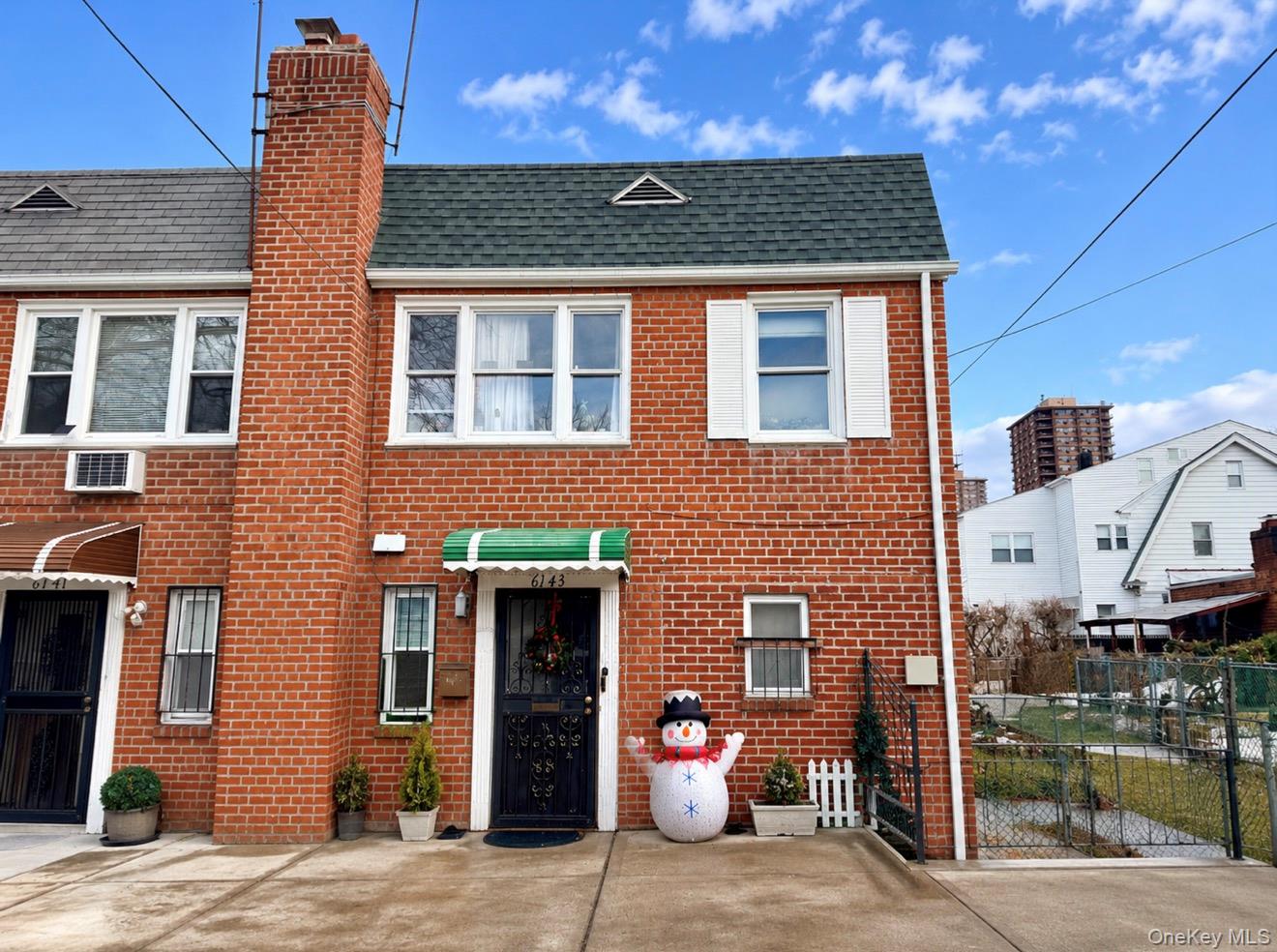 6143 157th Street Property Photo 1