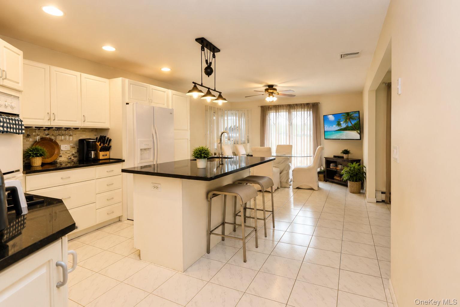 354 Petticoat Lane Property Photo 10