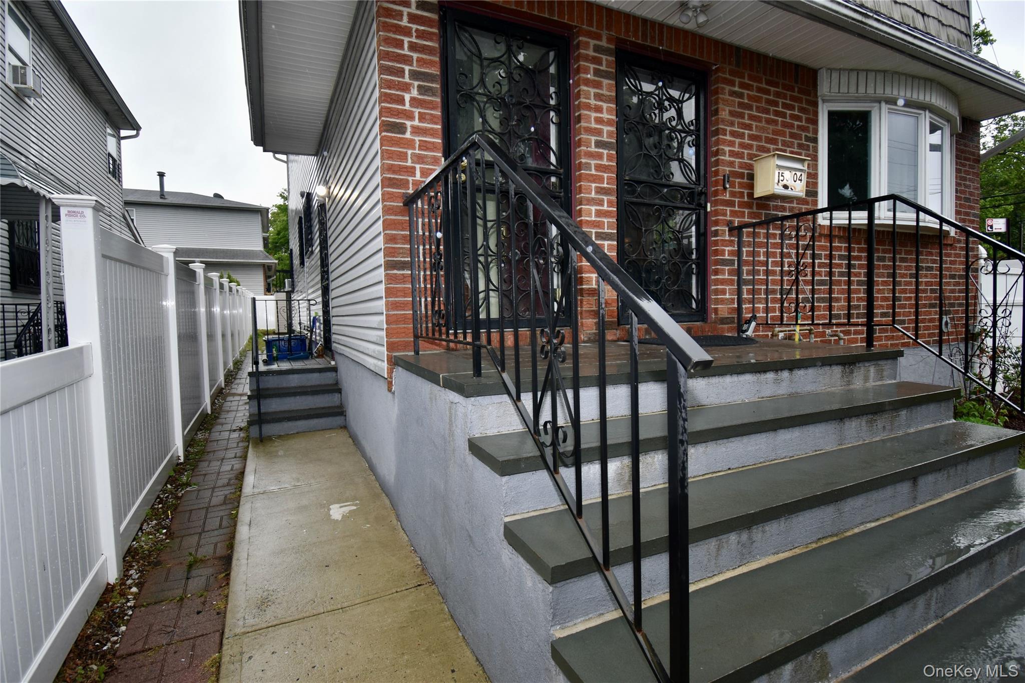 15004 123rd Avenue Property Photo 3