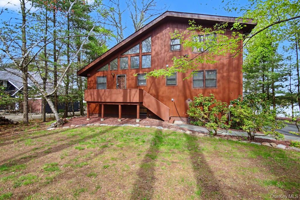 116 Lake Shore Drive Property Photo 1