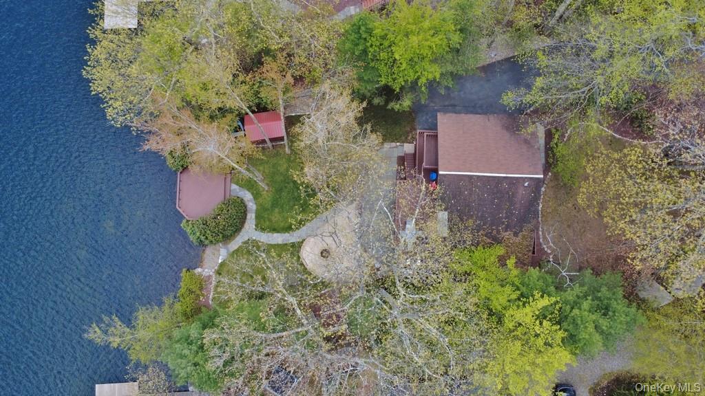 116 Lake Shore Drive Property Photo 3