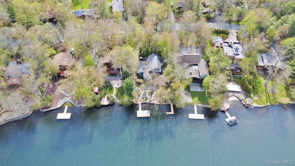 116 Lake Shore Drive Property Photo 7