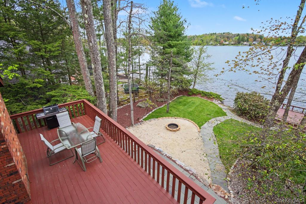 116 Lake Shore Drive Property Photo 14