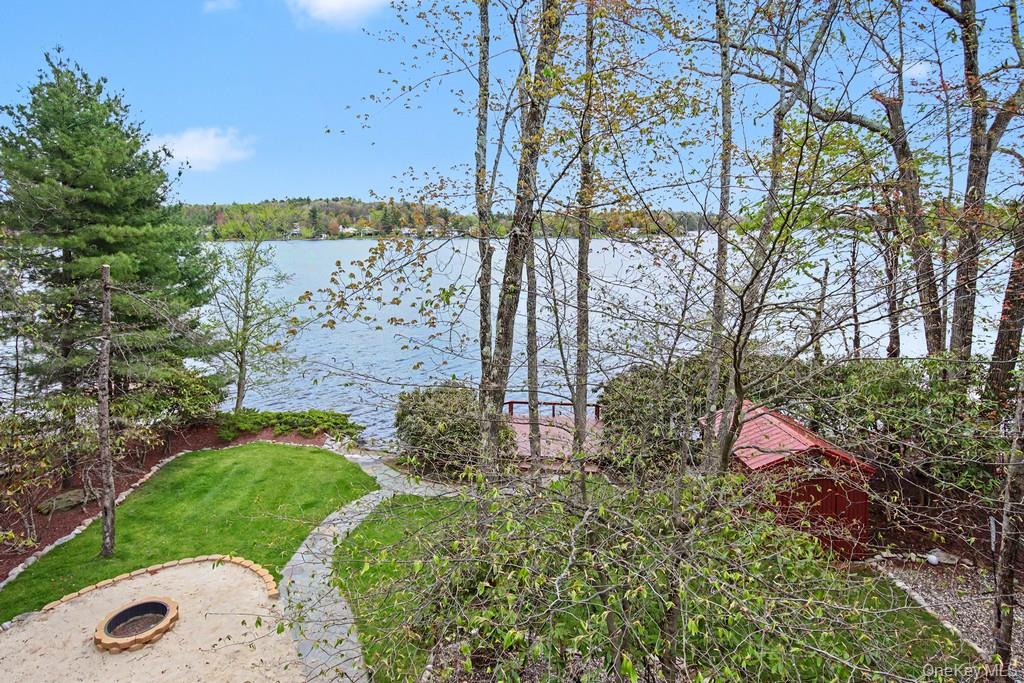 116 Lake Shore Drive Property Photo 18