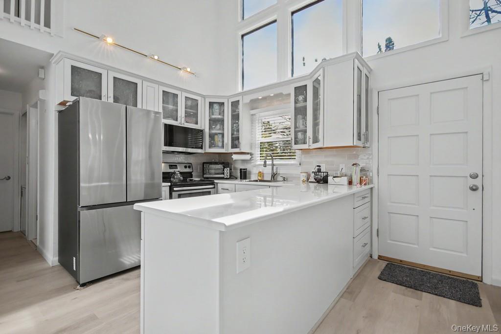 116 Lake Shore Drive Property Photo 25