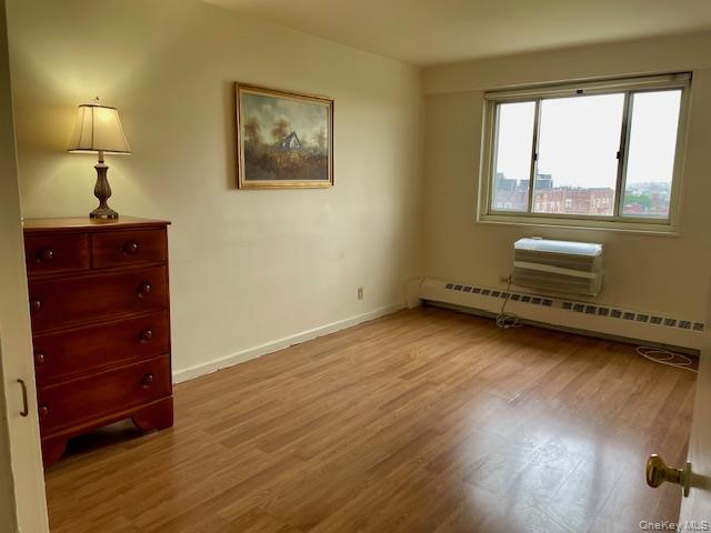 39-65 52nd Street 7e Property Photo 8