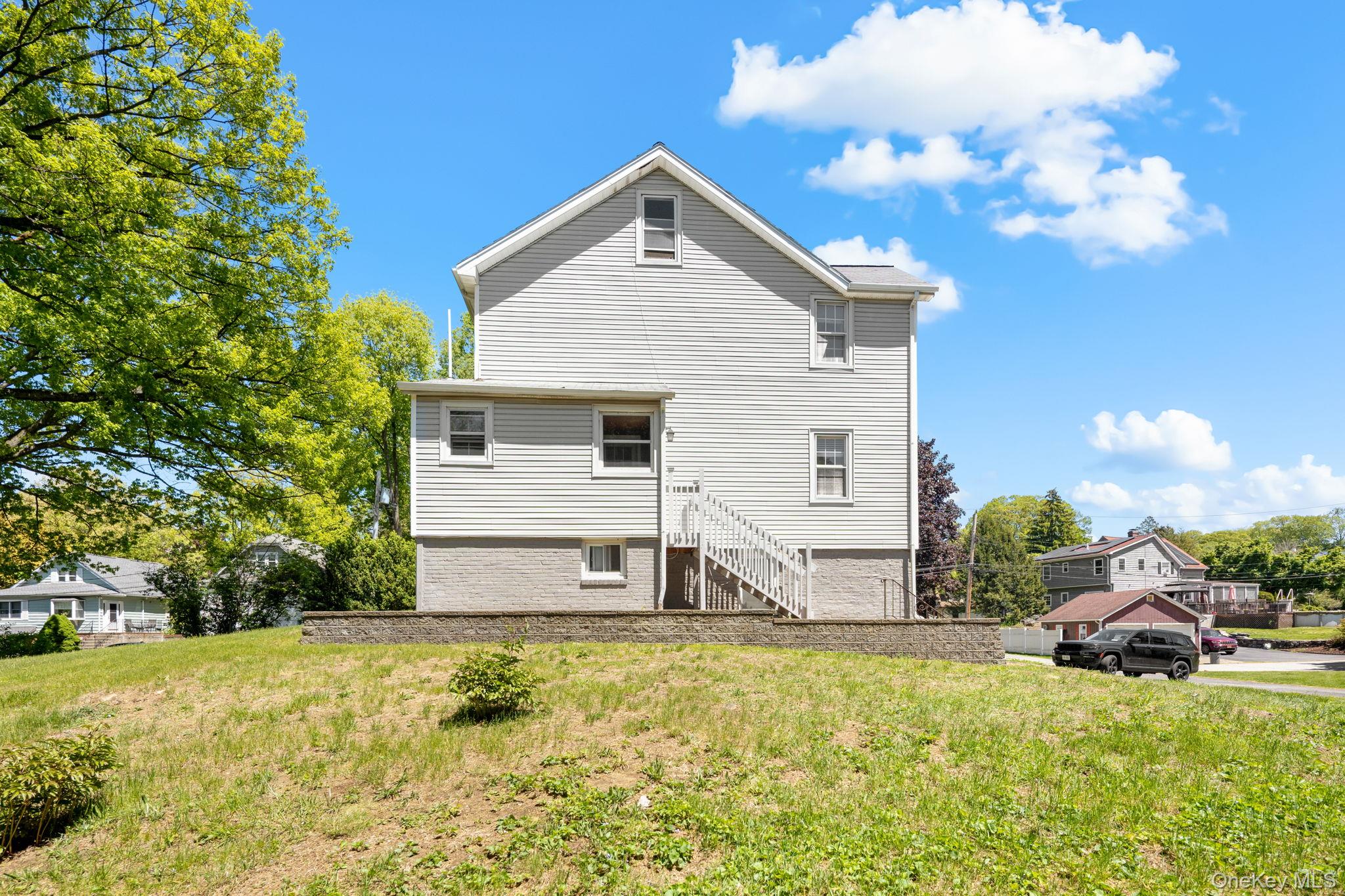 184 3rd Street Property Photo 2