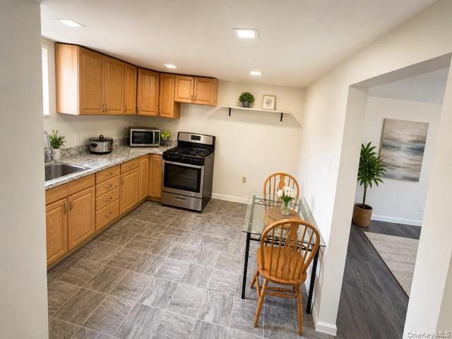 184 3rd Street Property Photo 24