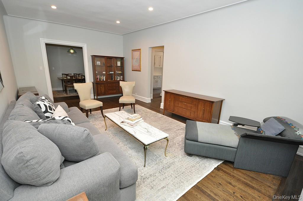 143 Garth Road 4p Property Photo 5