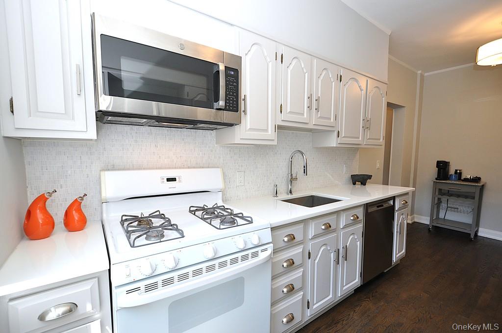 143 Garth Road 4p Property Photo 10