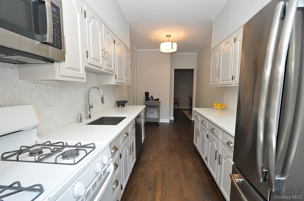 143 Garth Road 4p Property Photo 13