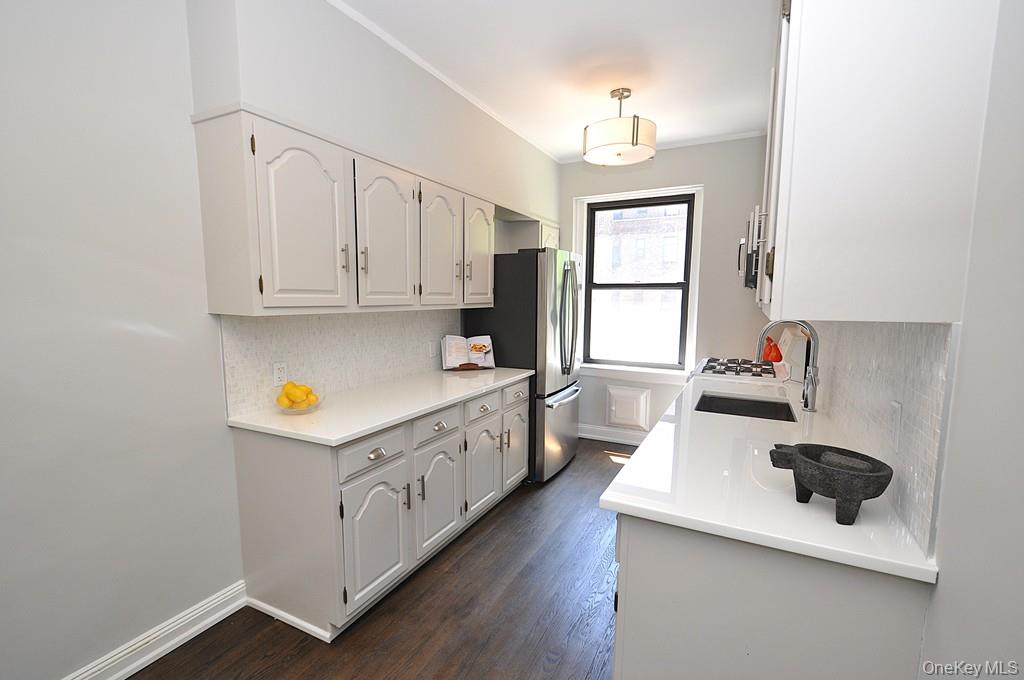 143 Garth Road 4p Property Photo 15